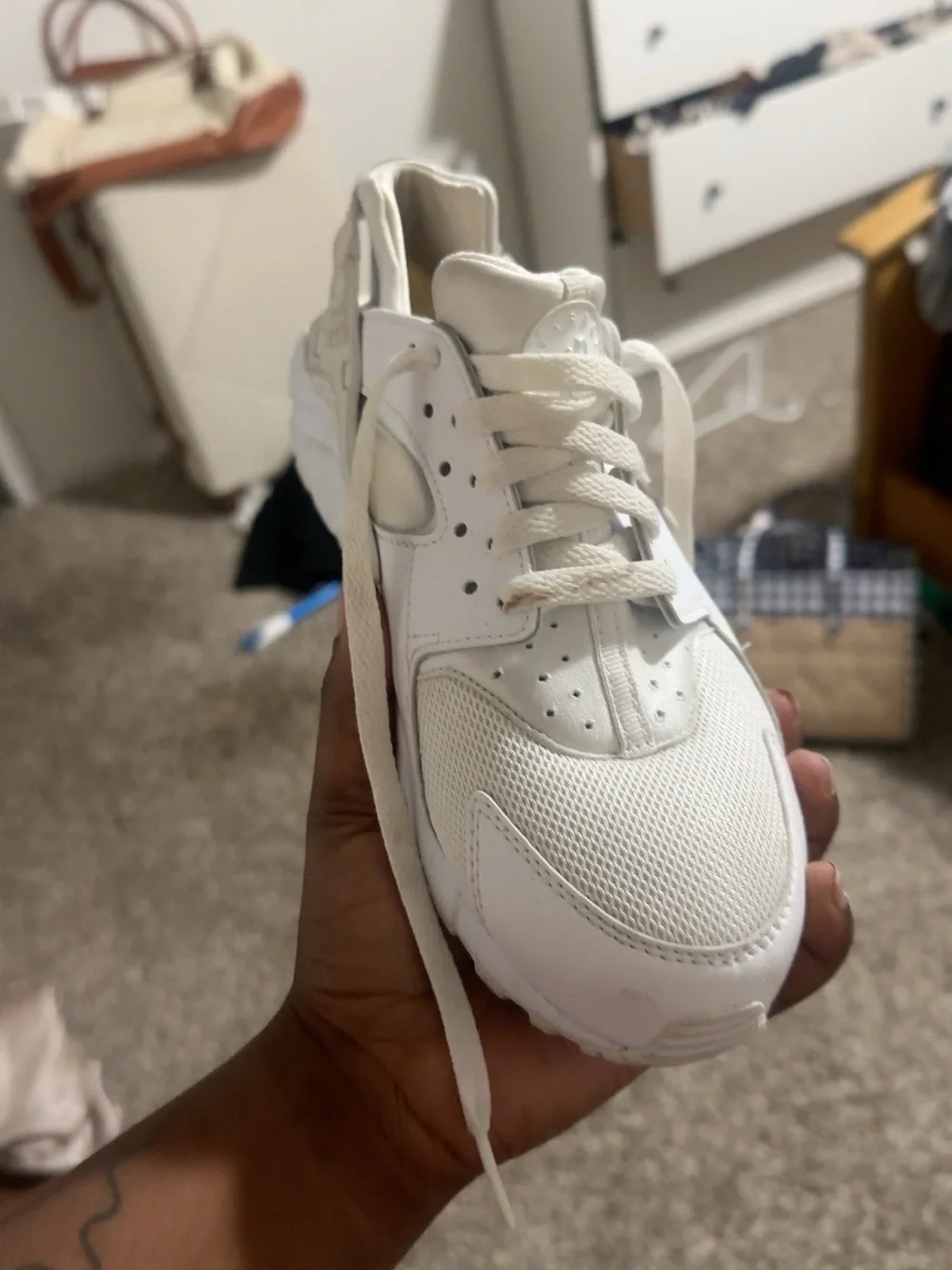 Nike Huaraches Youth White Sneakers